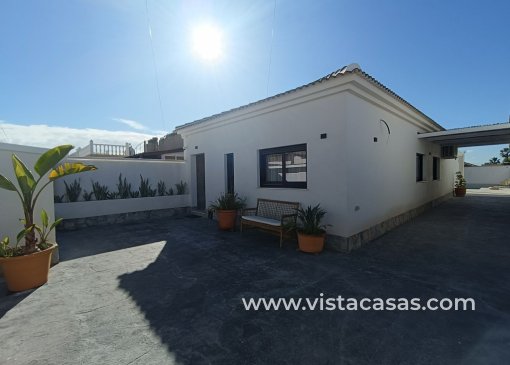 Chalet - Venta - Torrevieja - V-99206