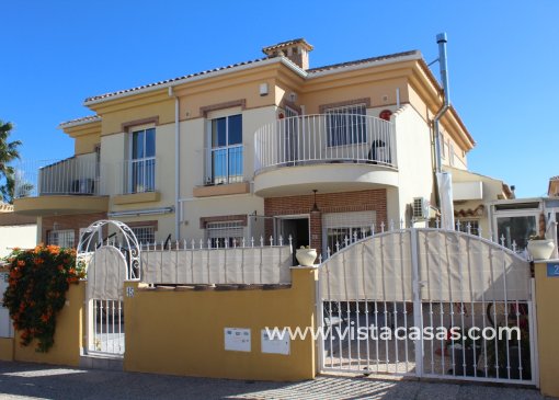Townhouse - Venta - Villamartin - V-83515
