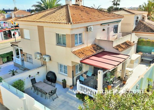 Villa - Resale - Playa Flamenca - VC3698