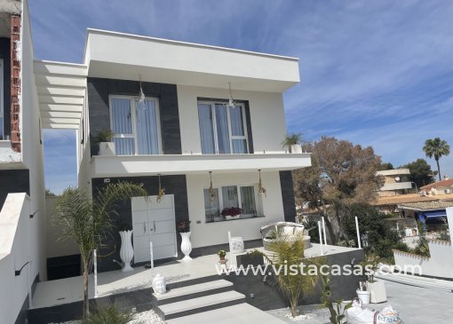 Villa - Sale - Los Balcones - V-68949