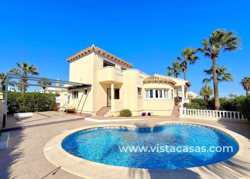 Villa - Sale - Villamartin - V-71595
