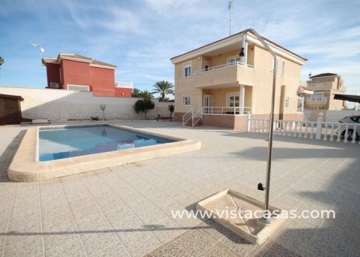 Villa - Vente - Torrevieja - V-89680
