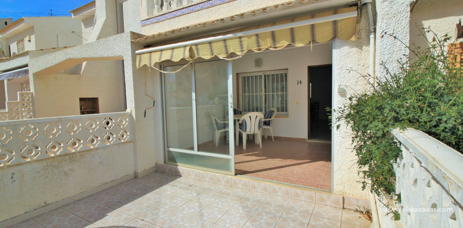 Townhouse for sale La Rosaleda Torrevieja front garden