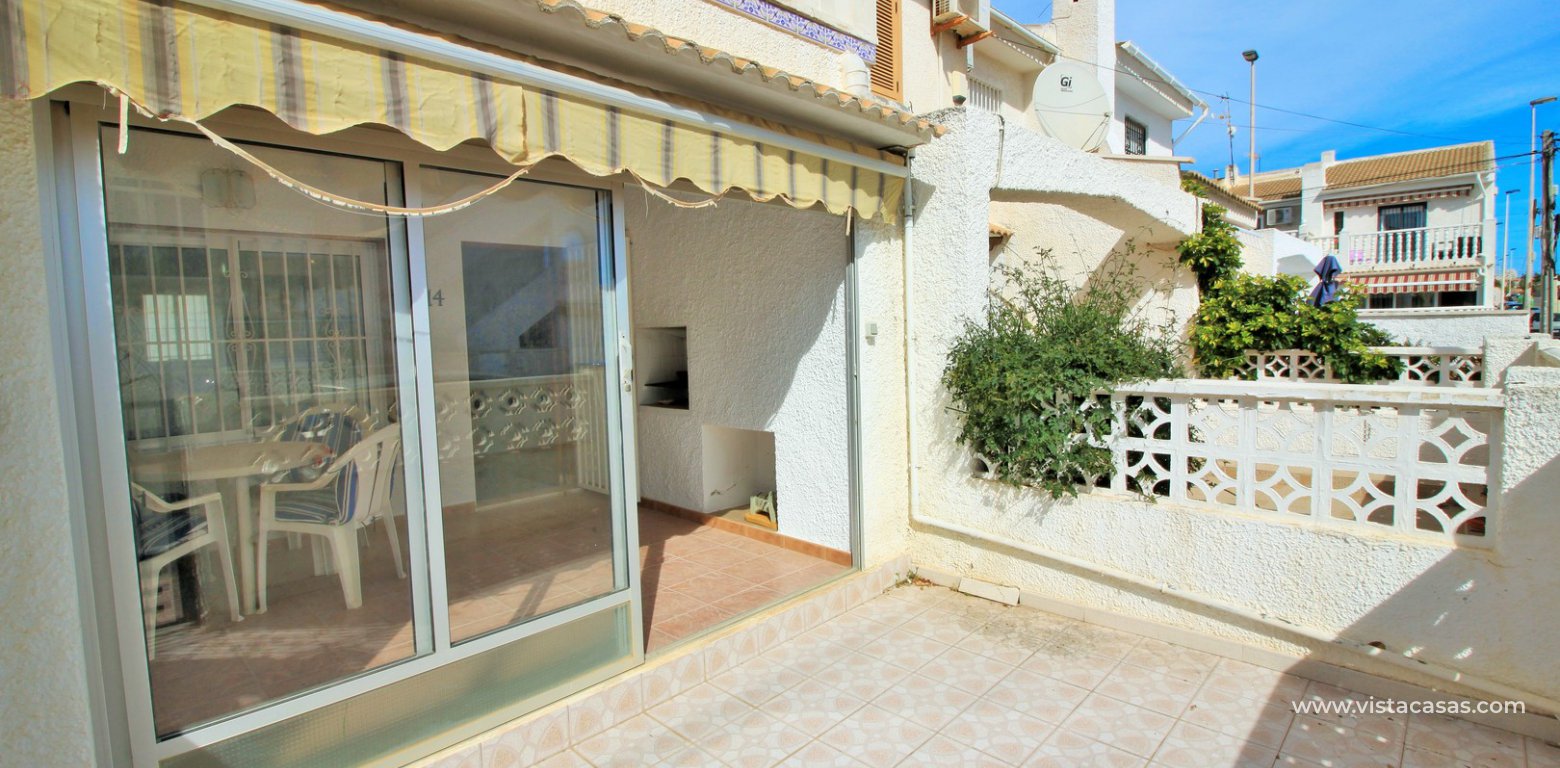 Townhouse for sale La Rosaleda Torrevieja front garden 2