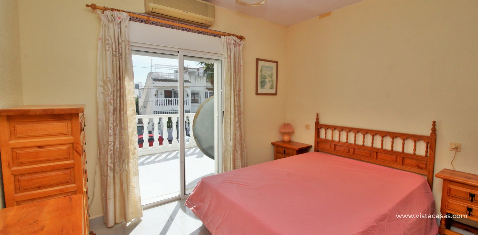 Townhouse for sale La Rosaleda Torrevieja master bedroom