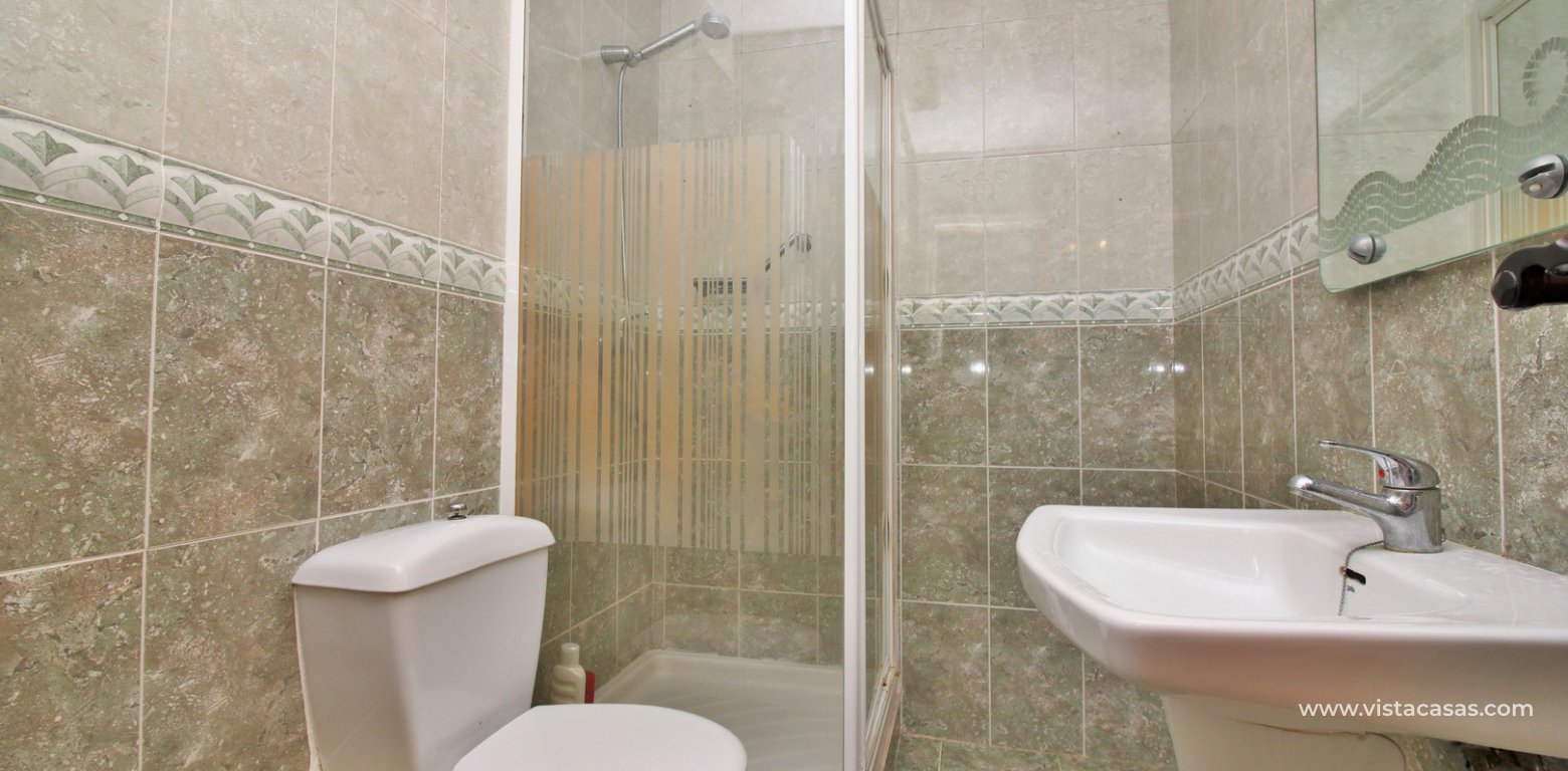 Townhouse for sale La Rosaleda Torrevieja bathroom
