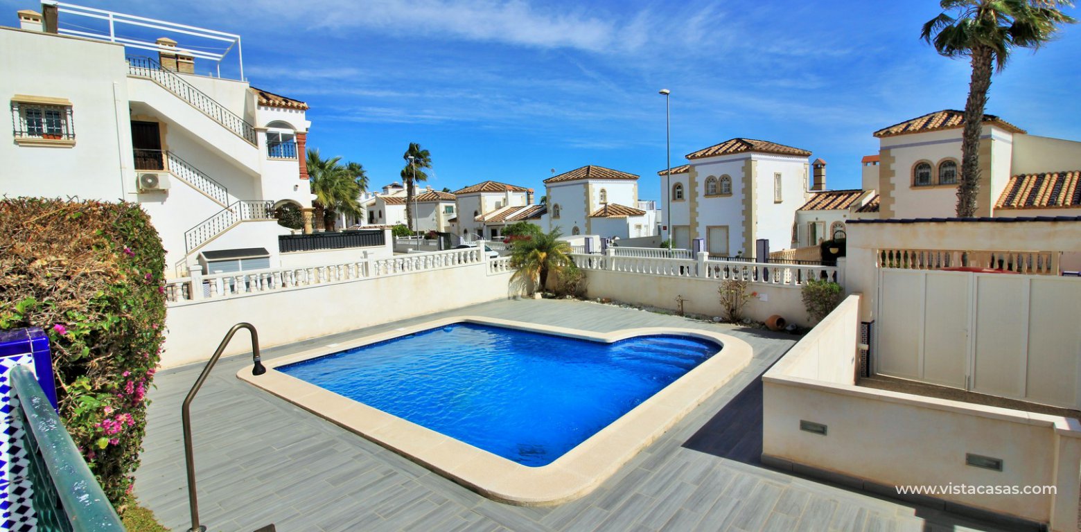 Villa with private pool for sale R3 Las Violetas Villamartin private pool