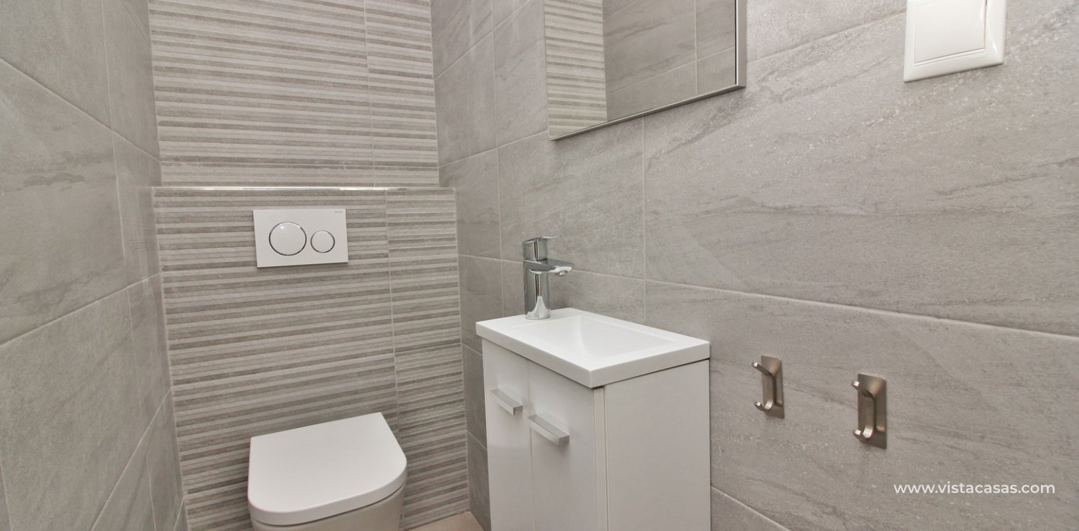 Villa with private pool for sale R3 Las Violetas Villamartin wc