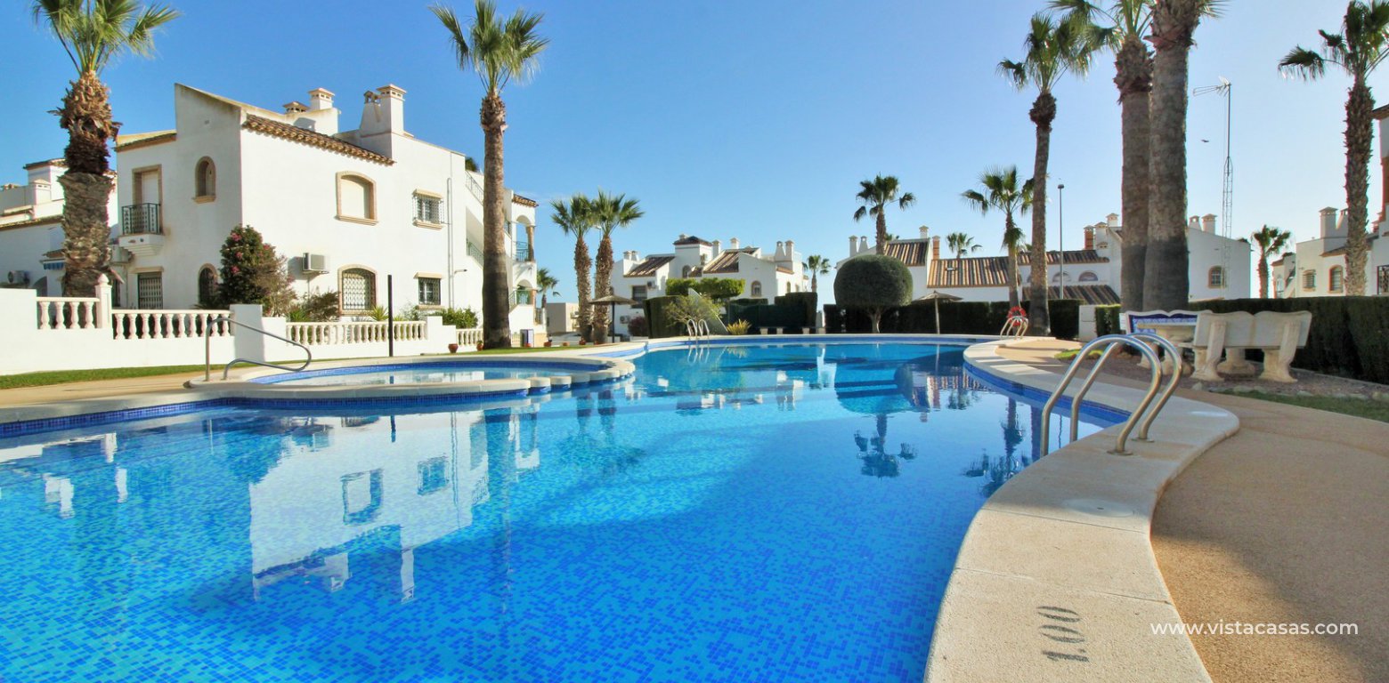 Villa with private pool for sale R3 Las Violetas Villamartin communal pool swimming pool