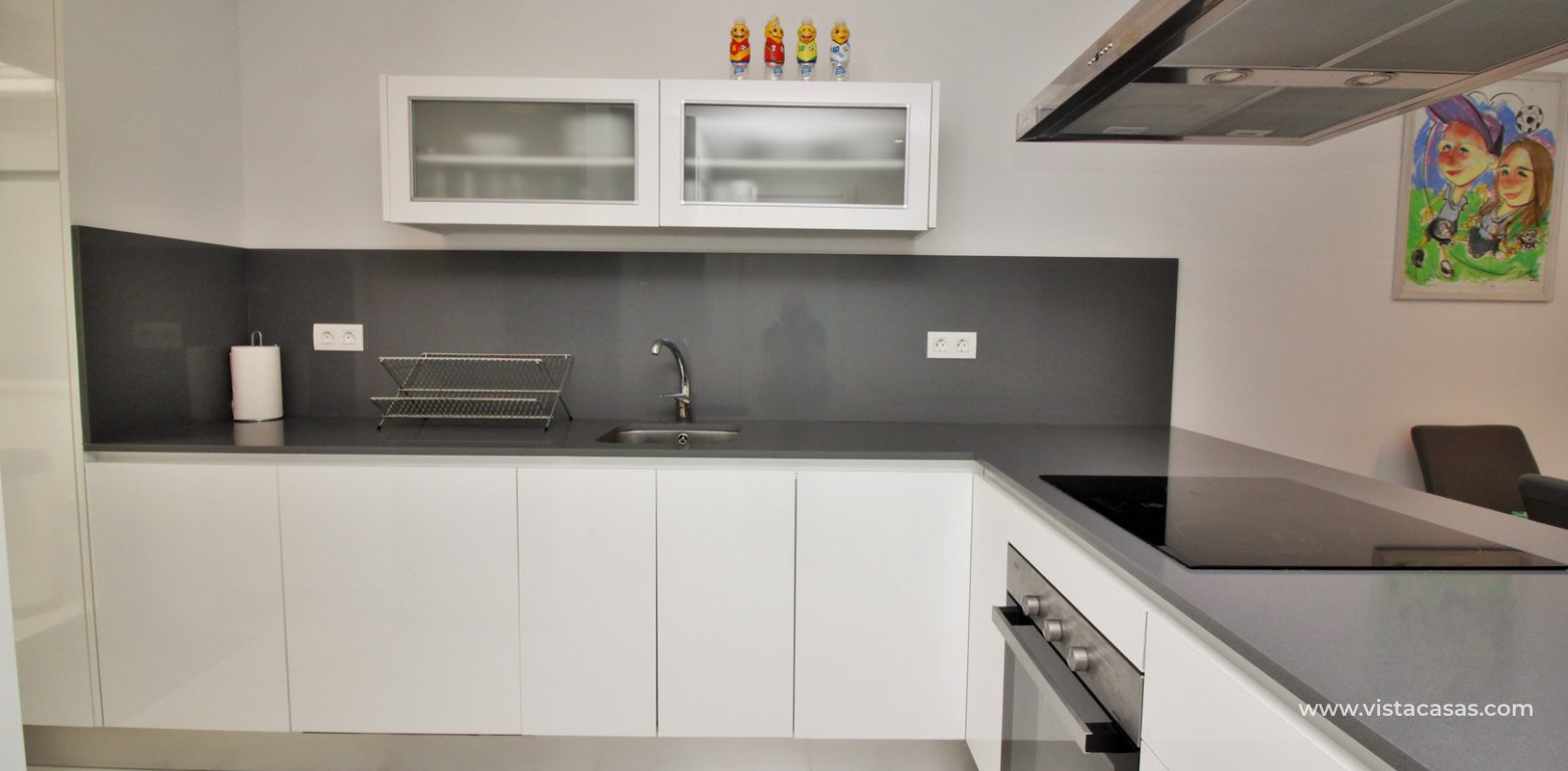 Townhouse for sale El Manantial Los Dolses kitchen