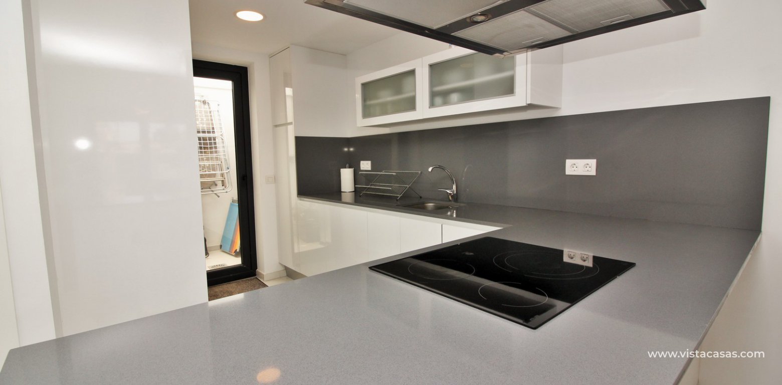 Townhouse for sale El Manantial Los Dolses kitchen 2