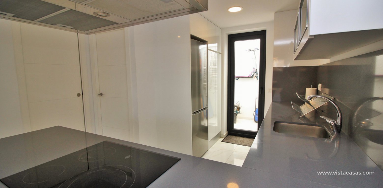 Townhouse for sale El Manantial Los Dolses kitchen 3