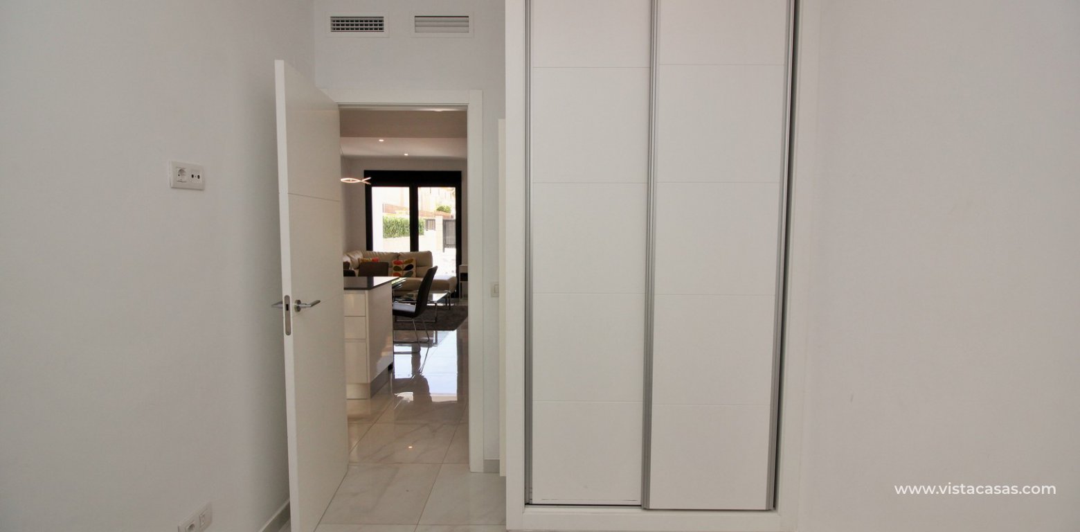 Townhouse for sale El Manantial Los Dolses twin bedroom fitted wardrobes
