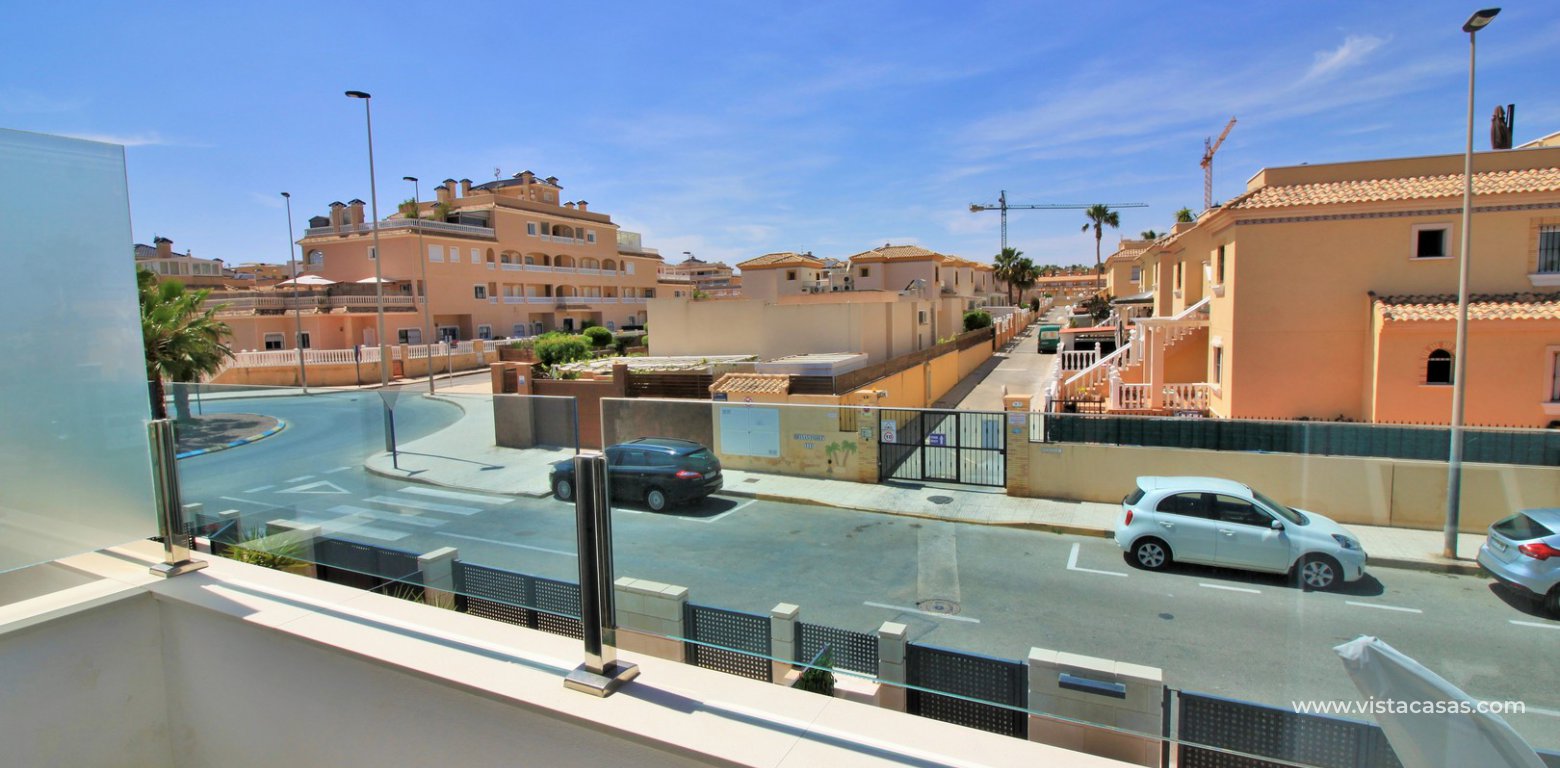 Townhouse for sale El Manantial Los Dolses master bedroom balcony