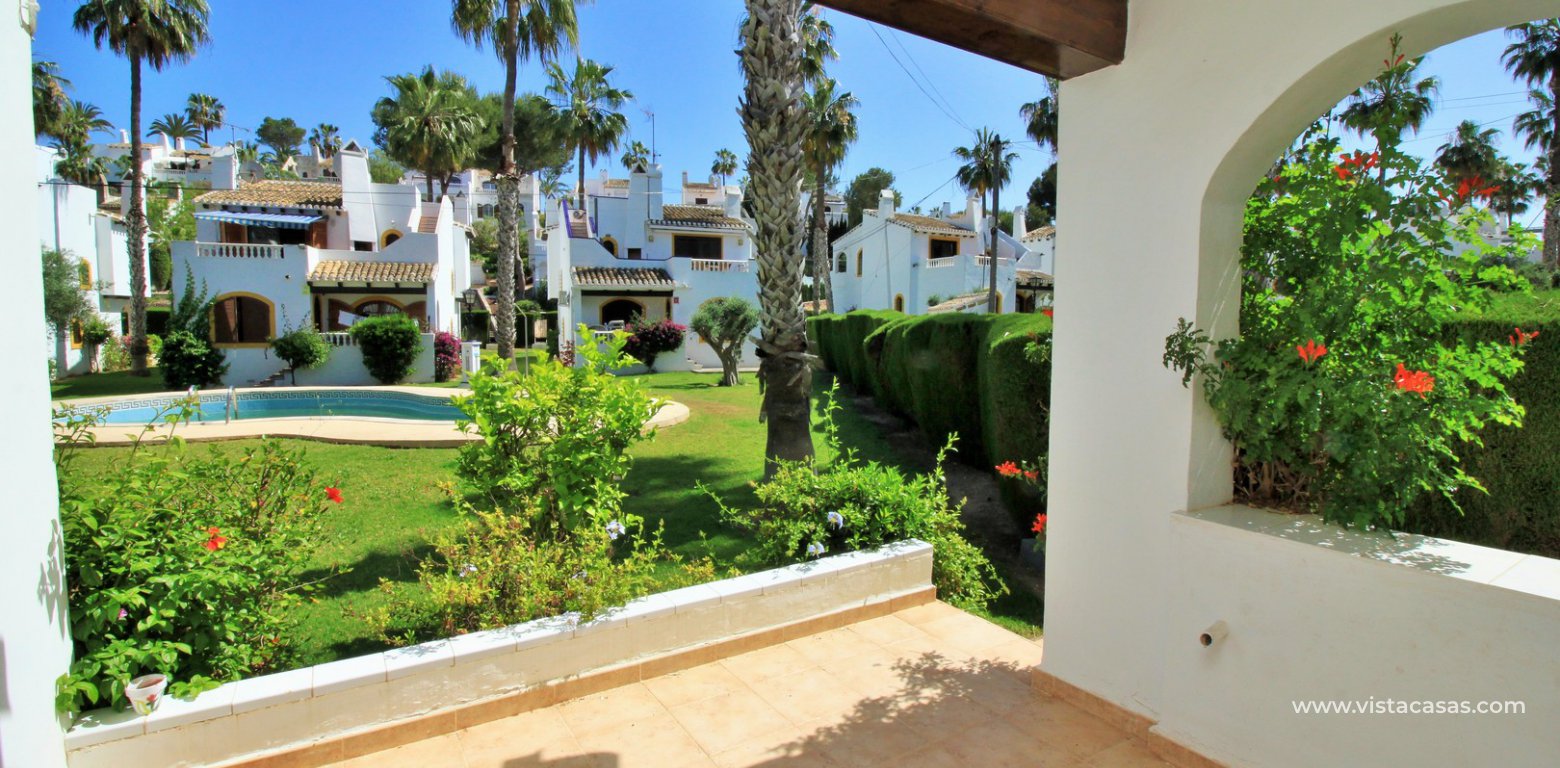 Detached villa for sale overlooking the golf course Fortuna II Villamartin front porch