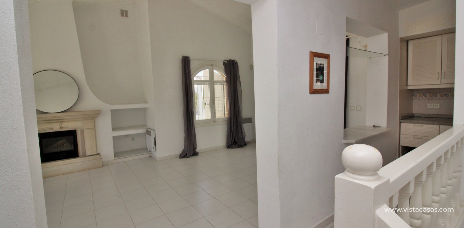 Detached villa for sale overlooking the golf course Fortuna II Villamartin landing