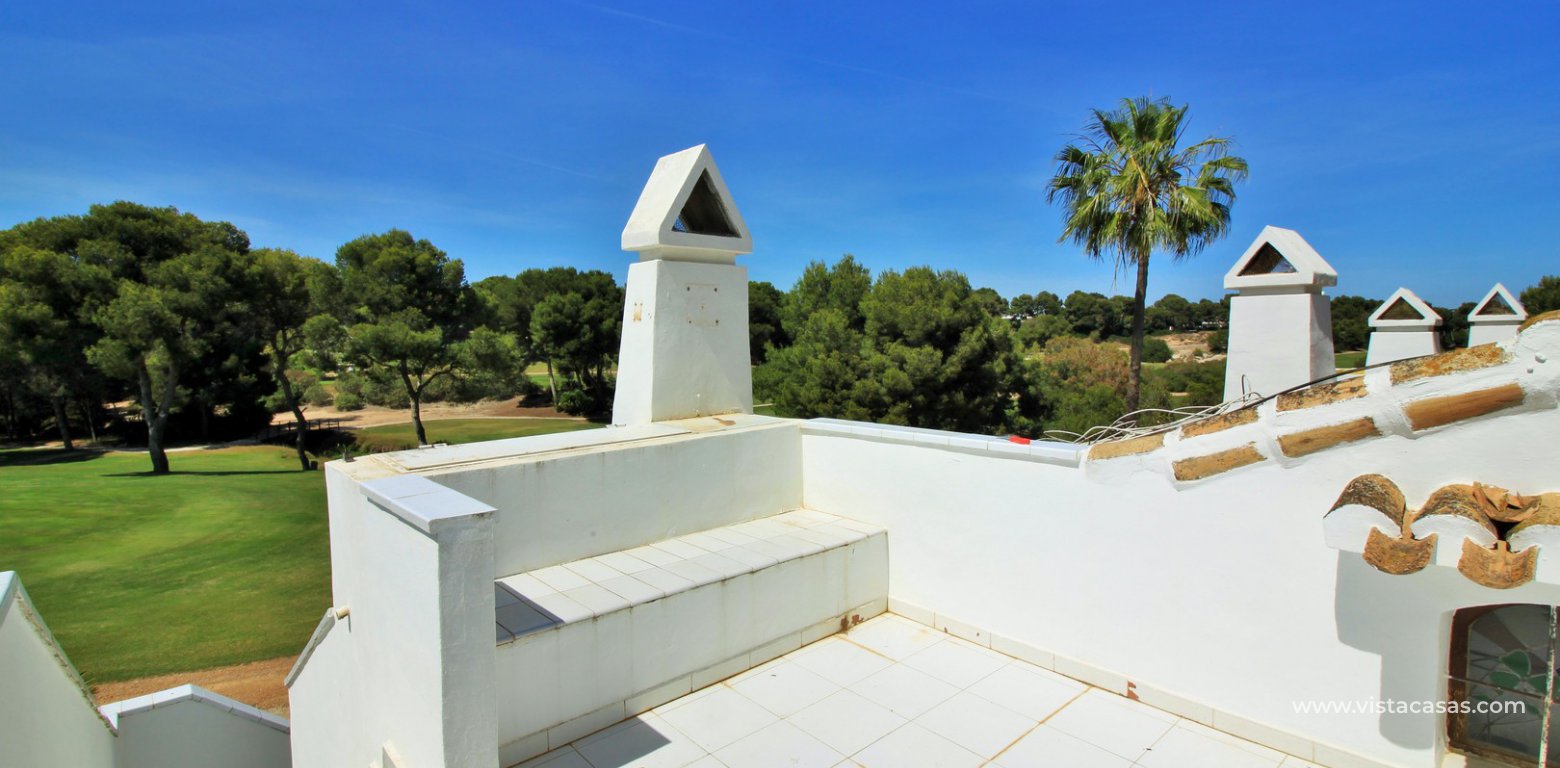 Detached villa for sale overlooking the golf course Fortuna II Villamartin solarium