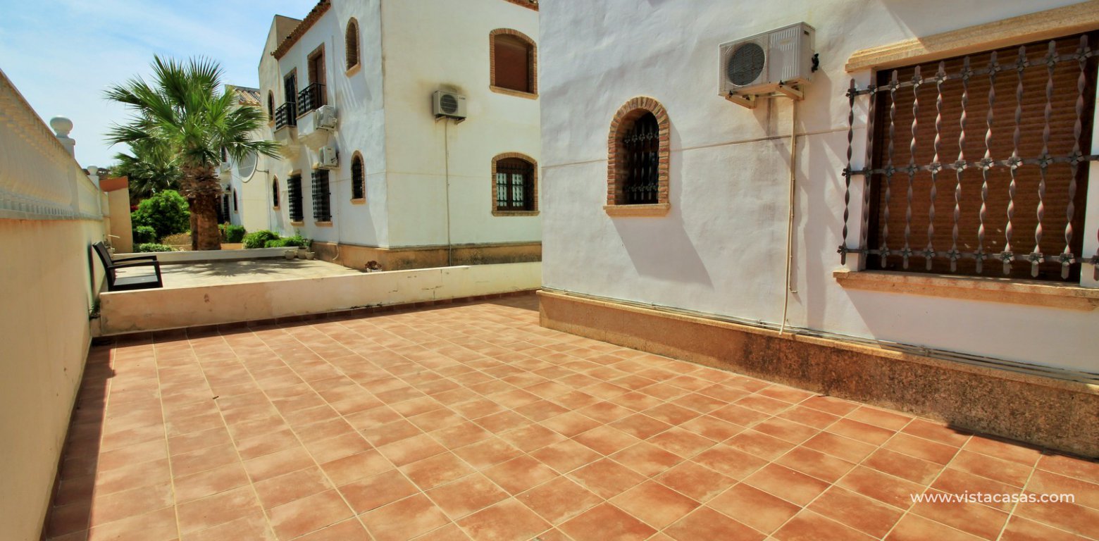 Top floor apartment overlooking the pool for sale M3 Pau 8 Villamartin garden