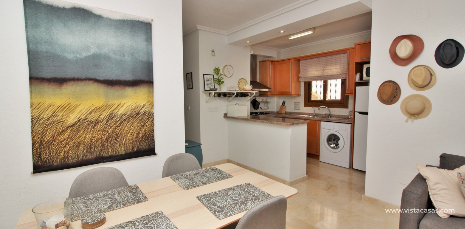 South facing ground floor apartment for sale Pau 8 Villamartin diner kitchen