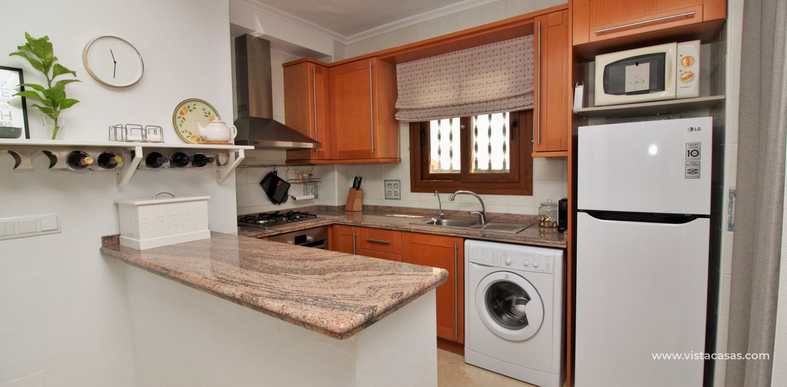 South facing ground floor apartment for sale Pau 8 Villamartin kitchen