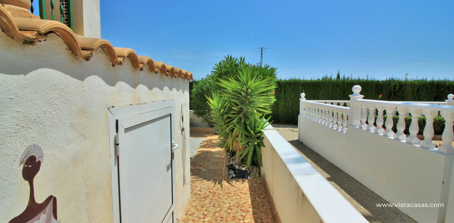 Ground floor apartment for sale R4 Las Violetas Villamartin storage room