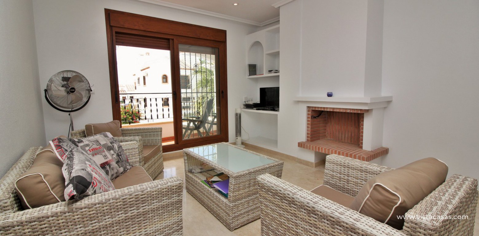 South facing top floor apartment for sale M7 Pau 8 Villamartin lounge 3