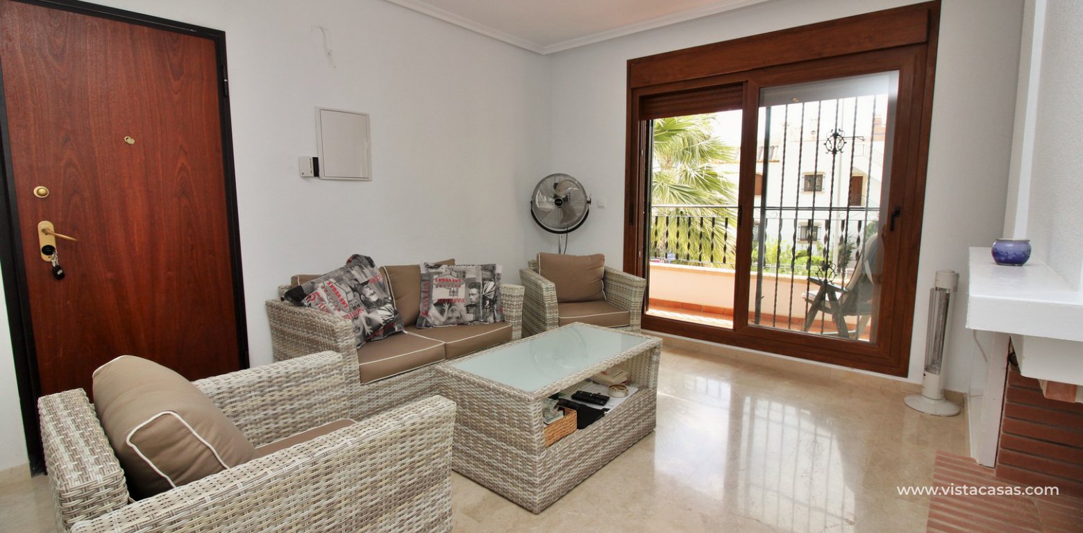 South facing top floor apartment for sale M7 Pau 8 Villamartin lounge 3