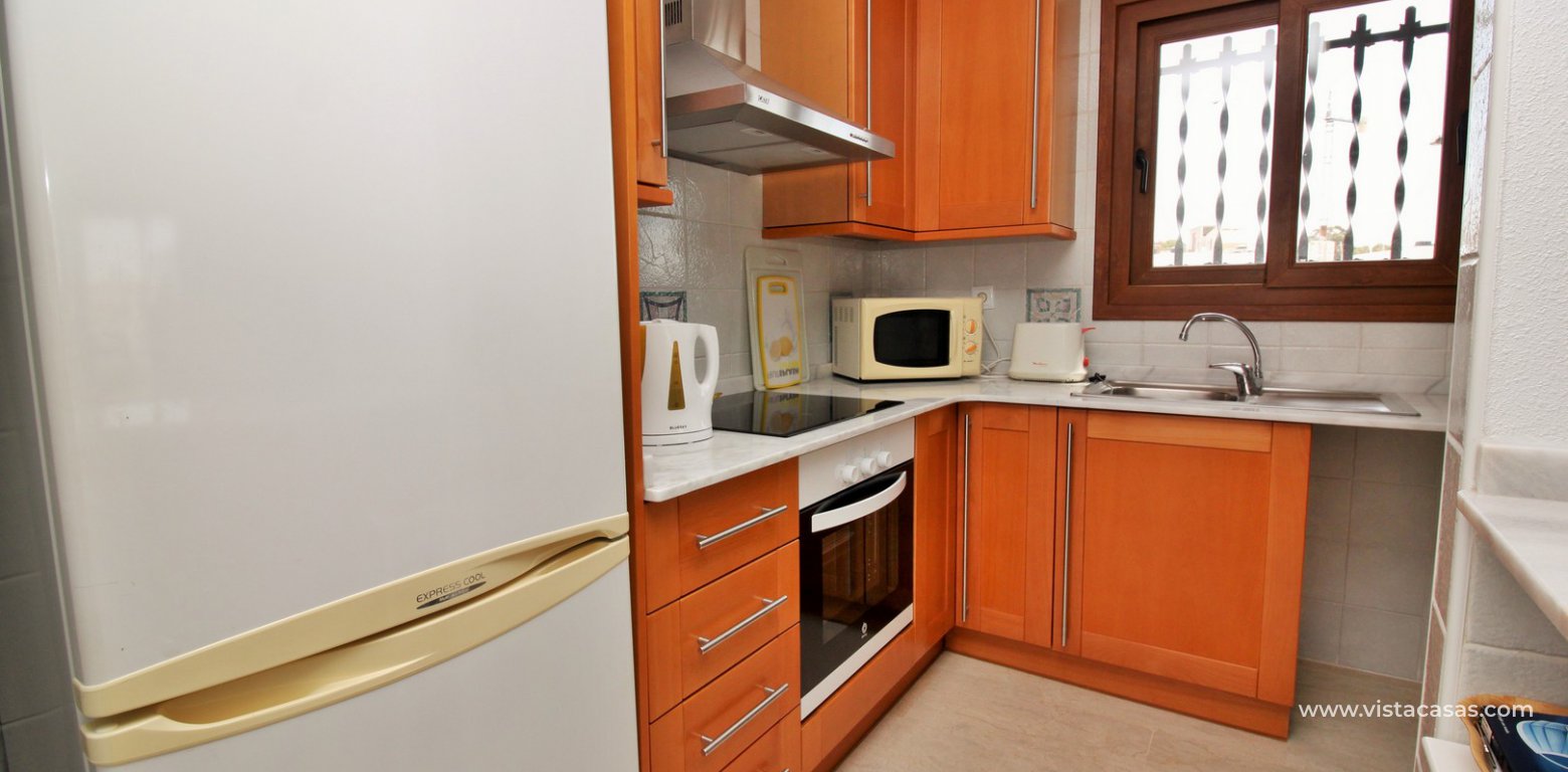 South facing top floor apartment for sale M7 Pau 8 Villamartin kitchen