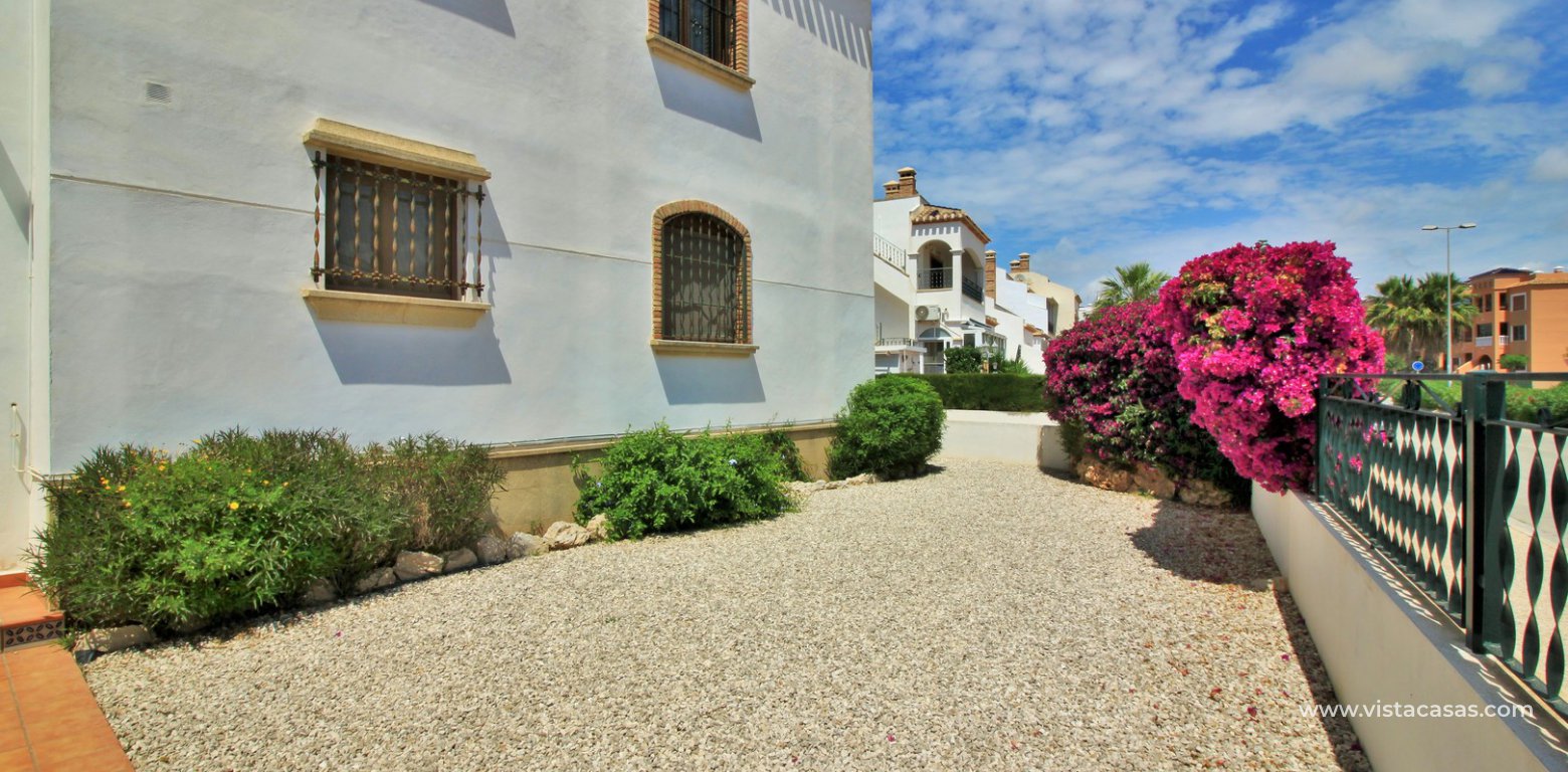 South facing top floor apartment for sale M7 Pau 8 Villamartin garden