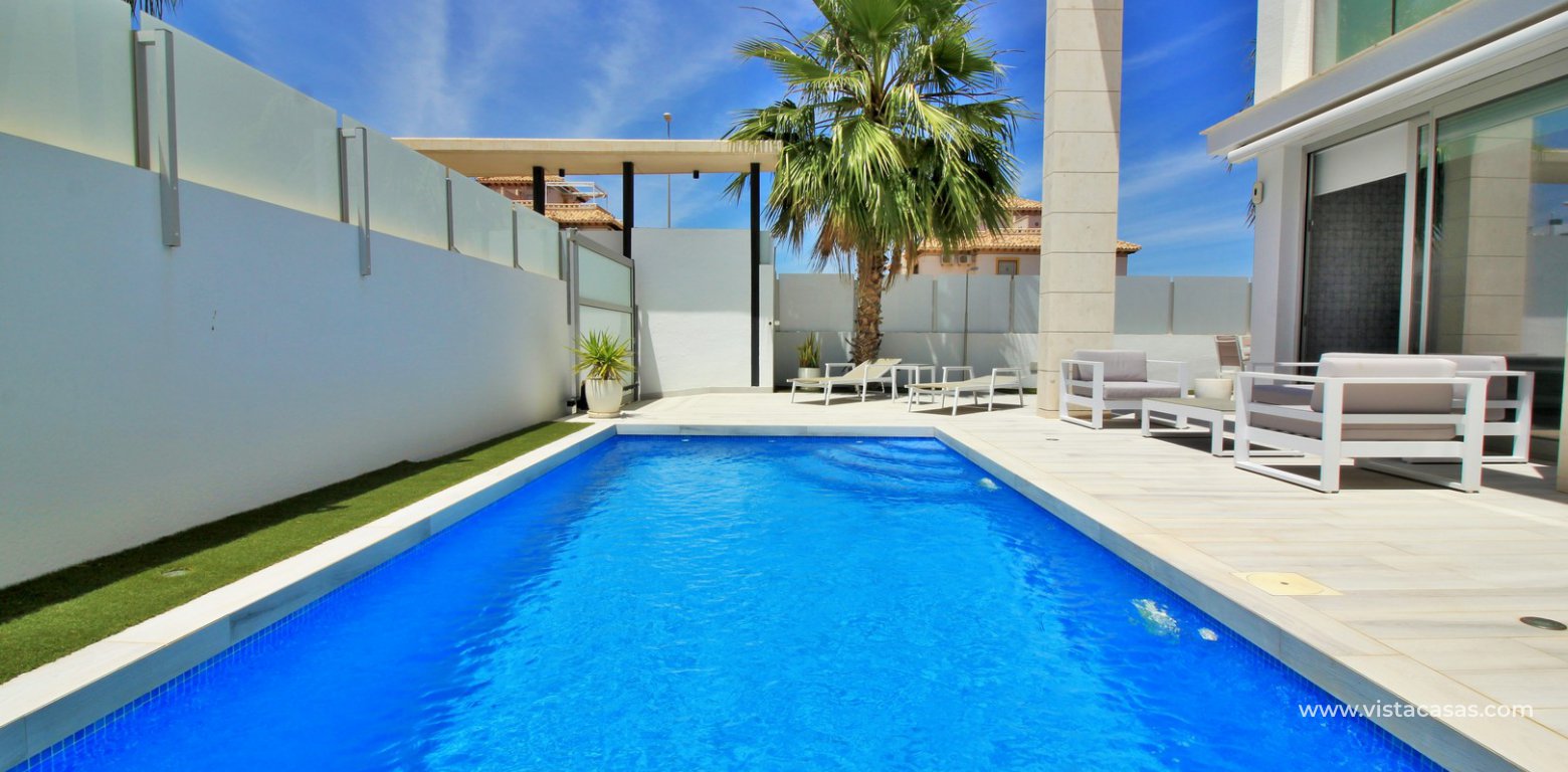 Sale - Villa - Cabo Roig