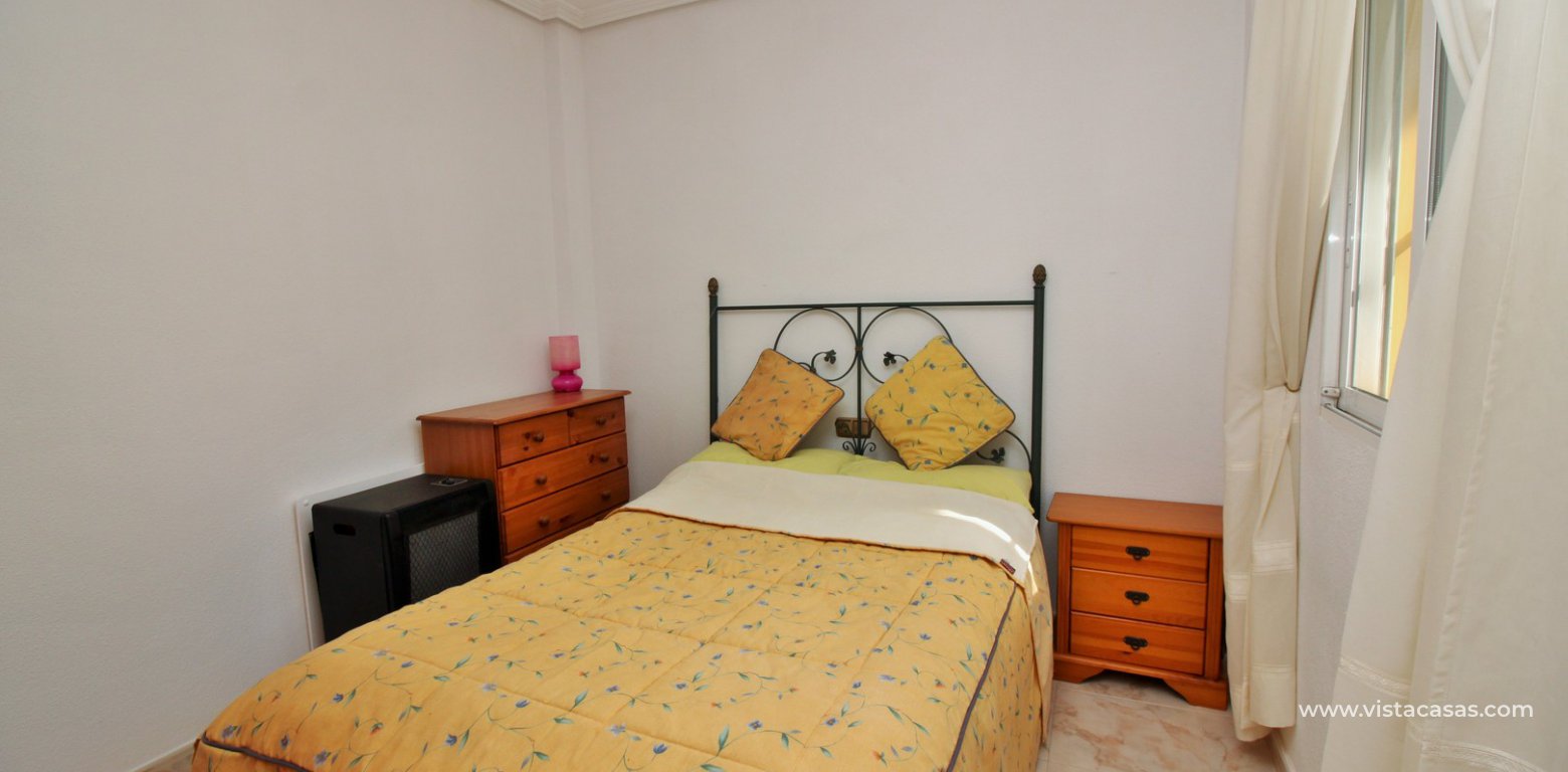 Detached villa with garage for sale Pinada Golf I Villamartin downstairs double bedroom