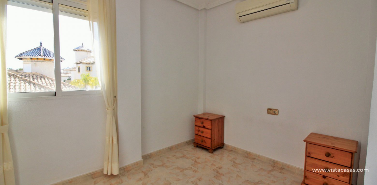 Detached villa with garage for sale Pinada Golf I Villamartin double bedroom