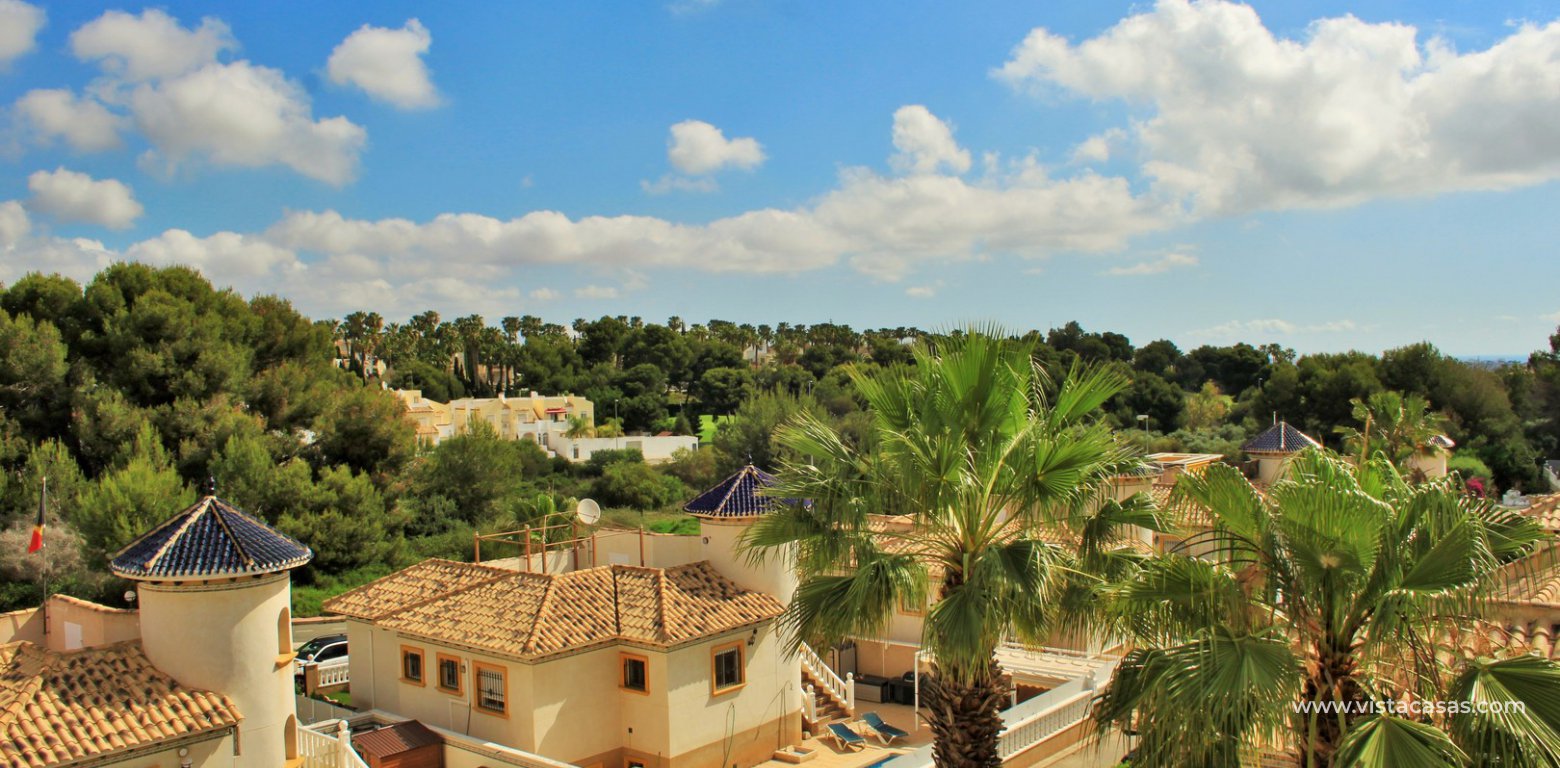 Detached villa with garage for sale Pinada Golf I Villamartin solarium views