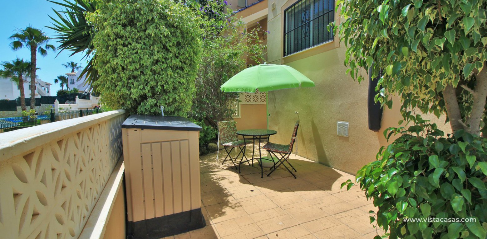 Detached 3 bedroom villa overlooking the pool for sale Torregolf I Villamartin rear garden