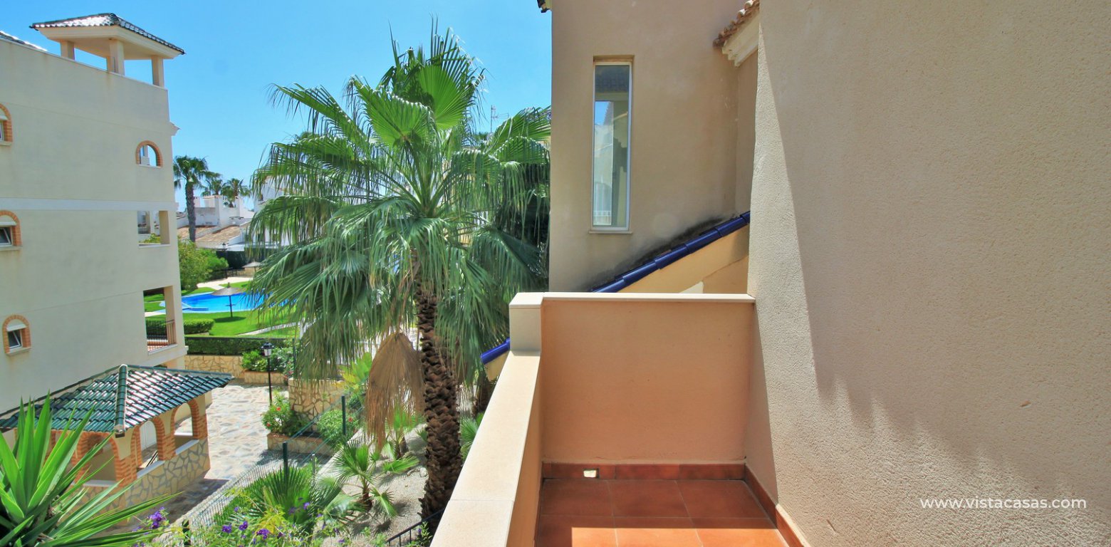 Detached 3 bedroom villa overlooking the pool for sale Torregolf I Villamartin rear balcony