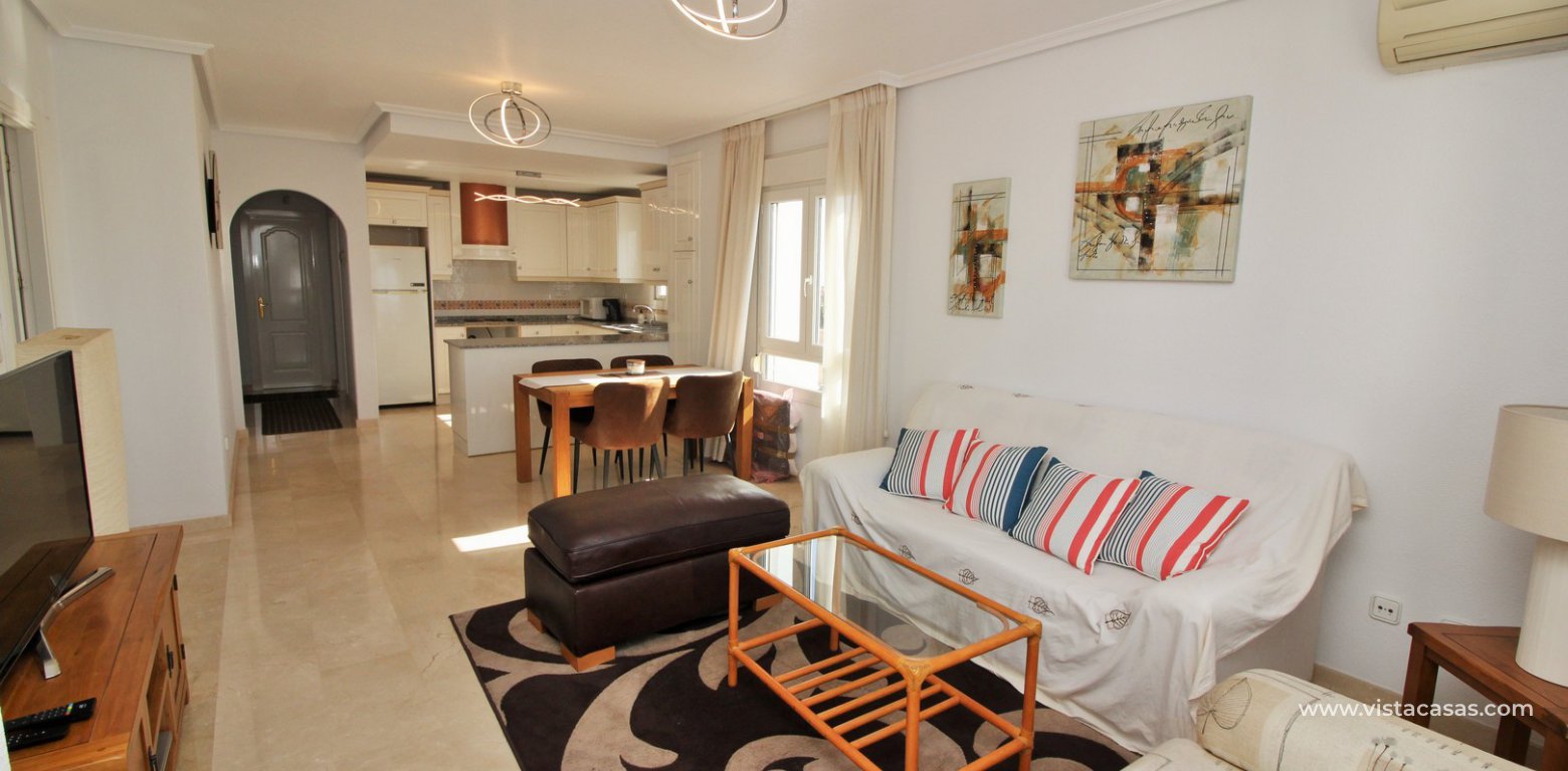 Penthouse corner apartment for sale in Las Violetas Villamartin livingroom