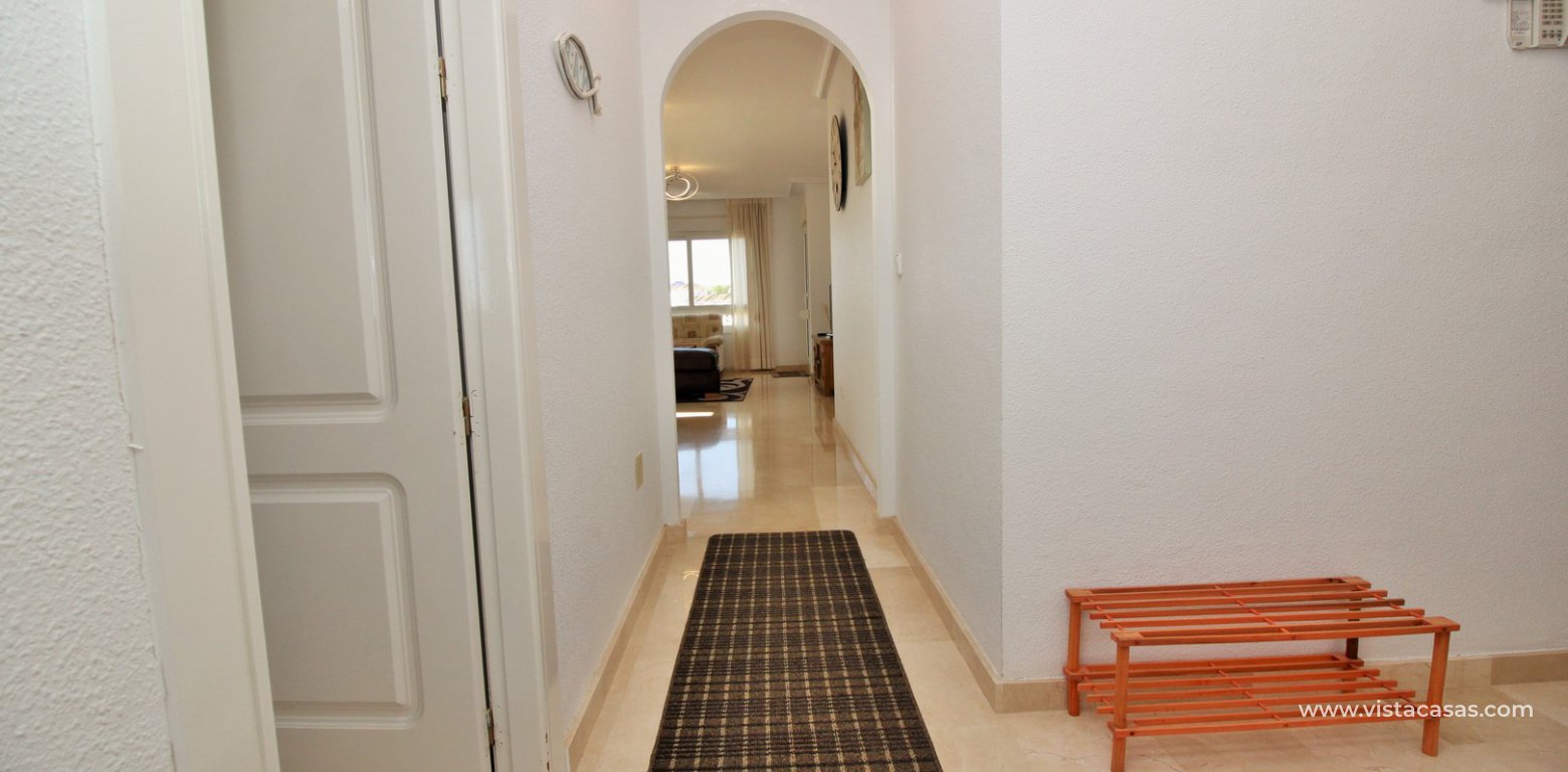 Penthouse corner apartment for sale in Las Violetas Villamartin hallway