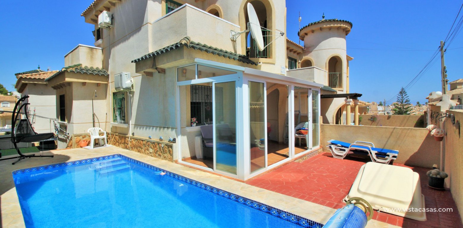 Detached villa with private pool for sale Villamartin