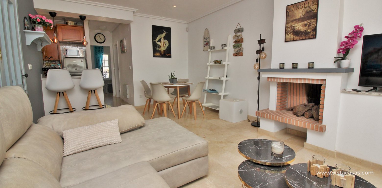 Top floor apartment for sale R4 Las Violetas Villamartin lounge 2