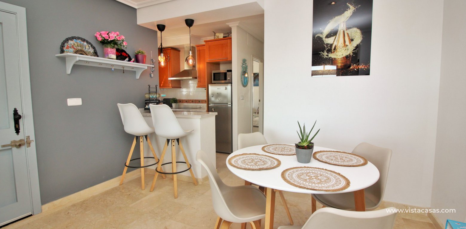 Top floor apartment for sale R4 Las Violetas Villamartin dining area