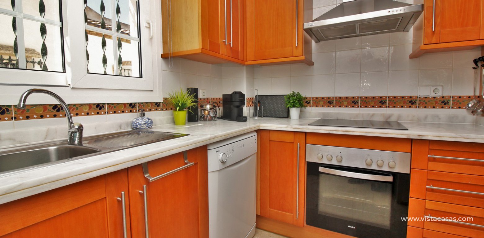 Top floor apartment for sale R4 Las Violetas Villamartin kitchen 3