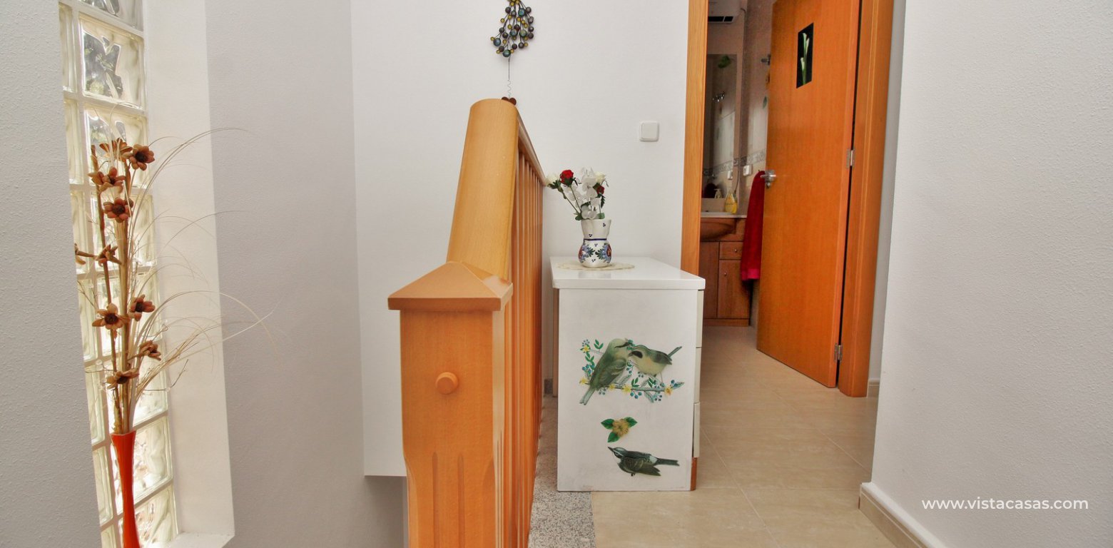 3 bedroom villa for sale overlooking the pool El Palmeral Pau 8 Villamartin landing