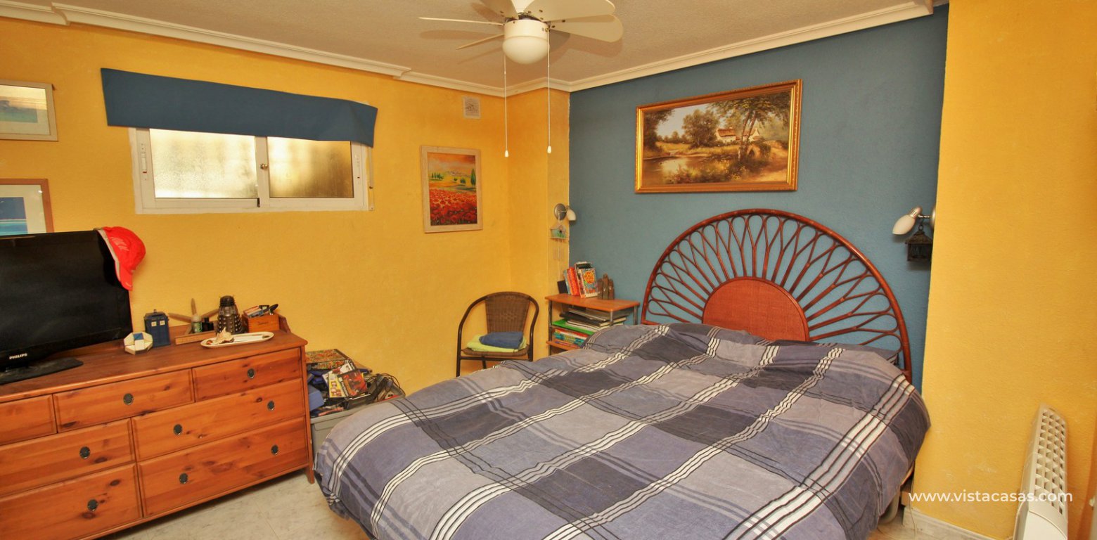 Detached villa for sale Pinada Golf Villamartin underbuild double bedroom