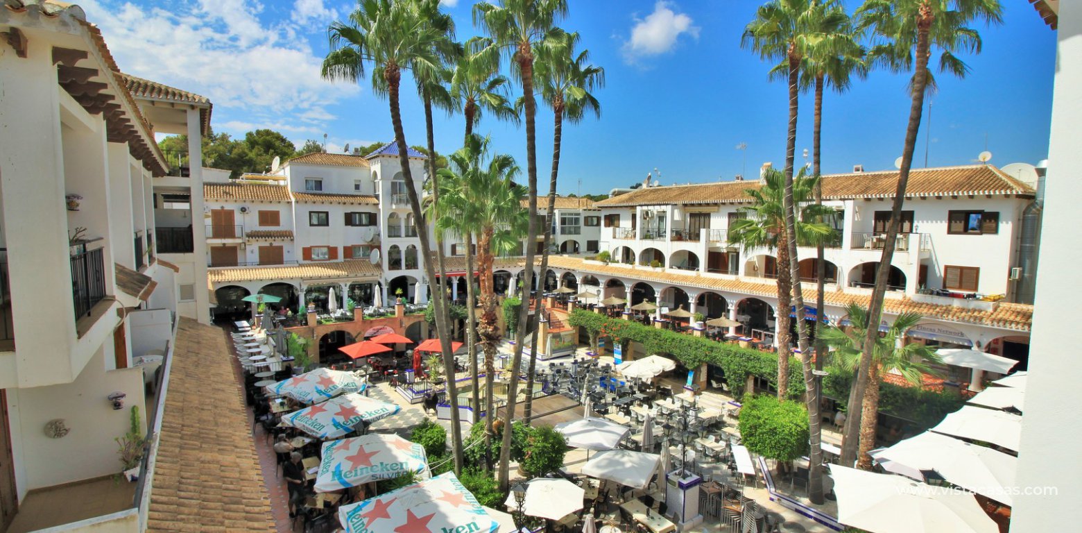 Apartment for sale in the Villamartin Plaza