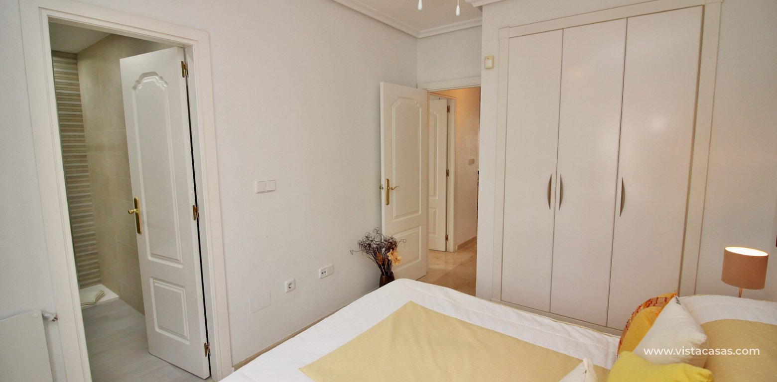 Ground floor apartment for sale R3 Las Violetas Villamartin master bedroom fitted wardrobes