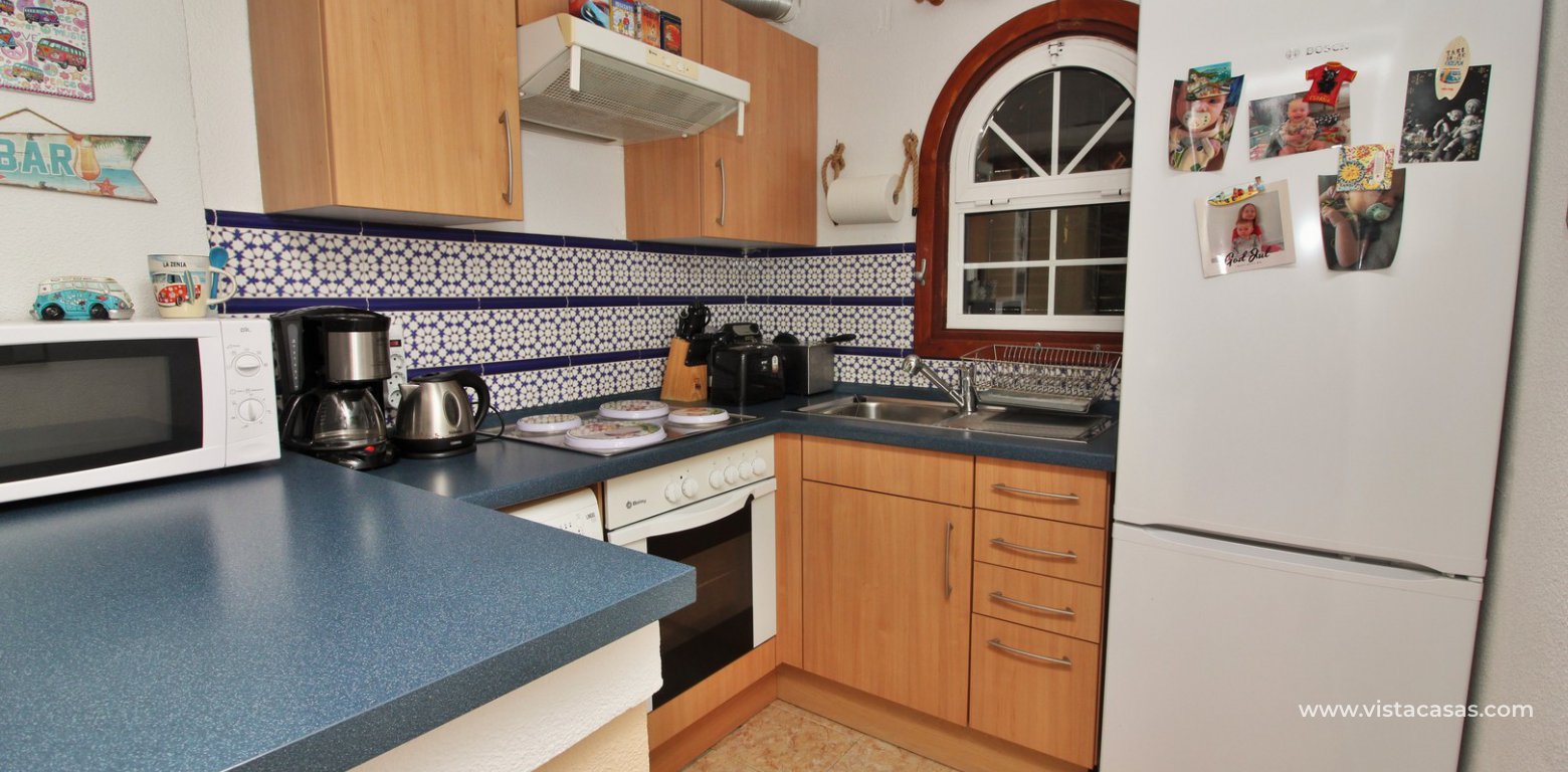 2 bedroom apartment for sale in El Mirador del Mediterraneo Villamartin kitchen