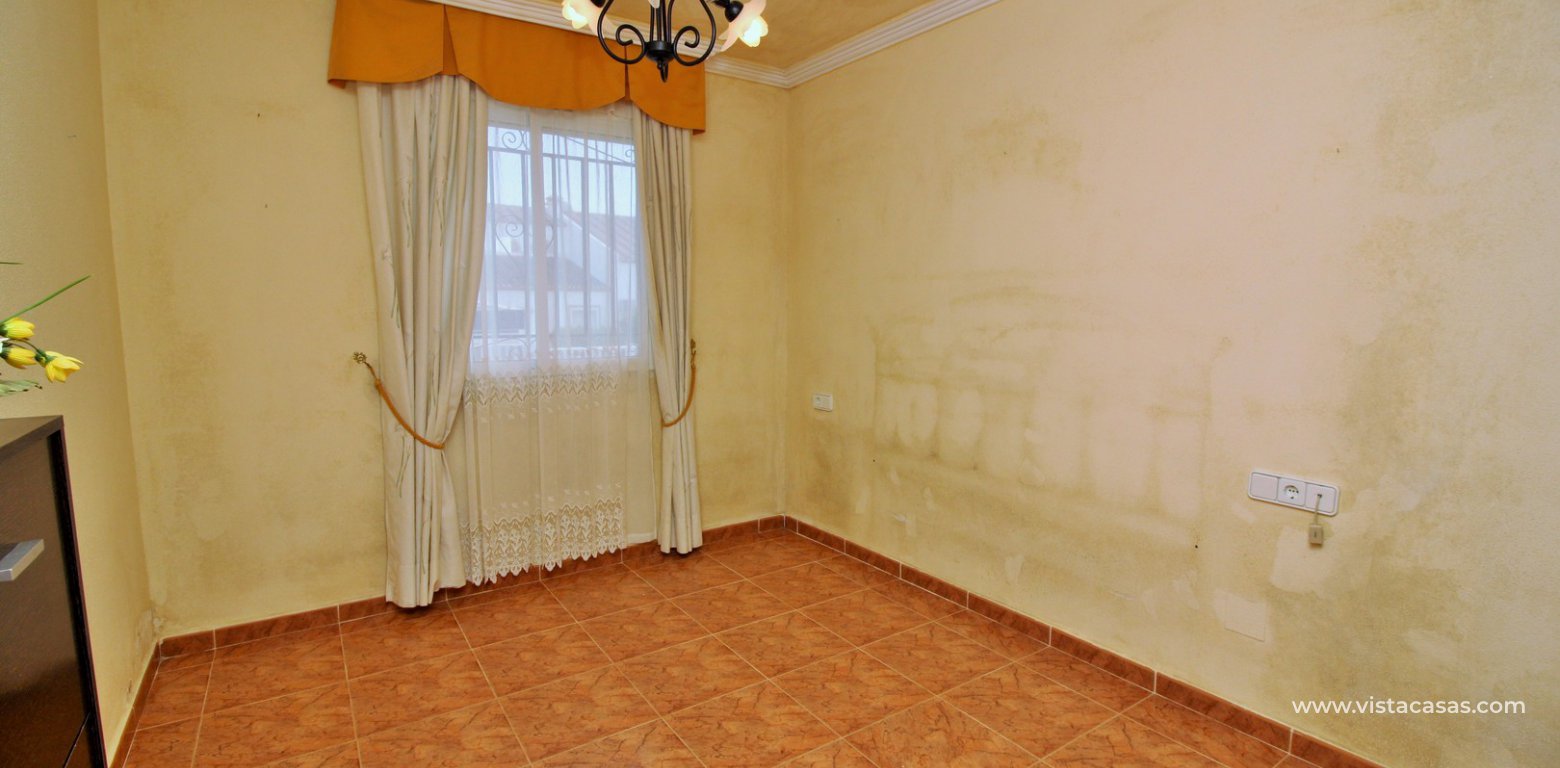 Detached villa for sale Las Violetas Villamartin master bedroom