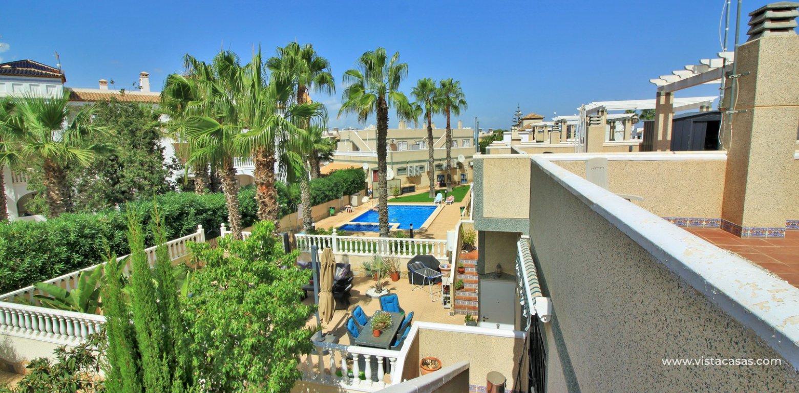 Detached villa for sale Las Violetas Villamartin pool view