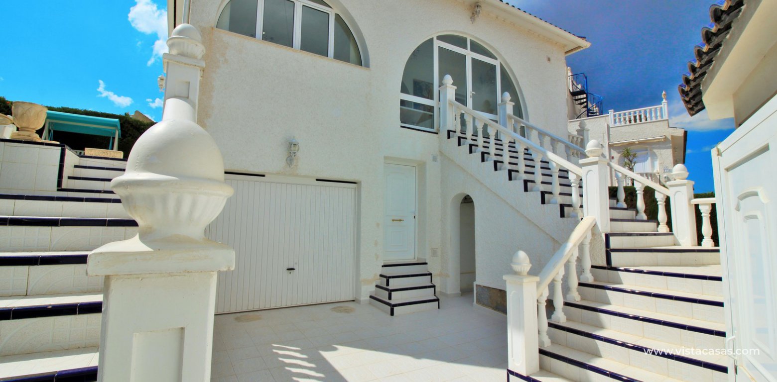 Detached villa with underbuild for sale in Villamartin