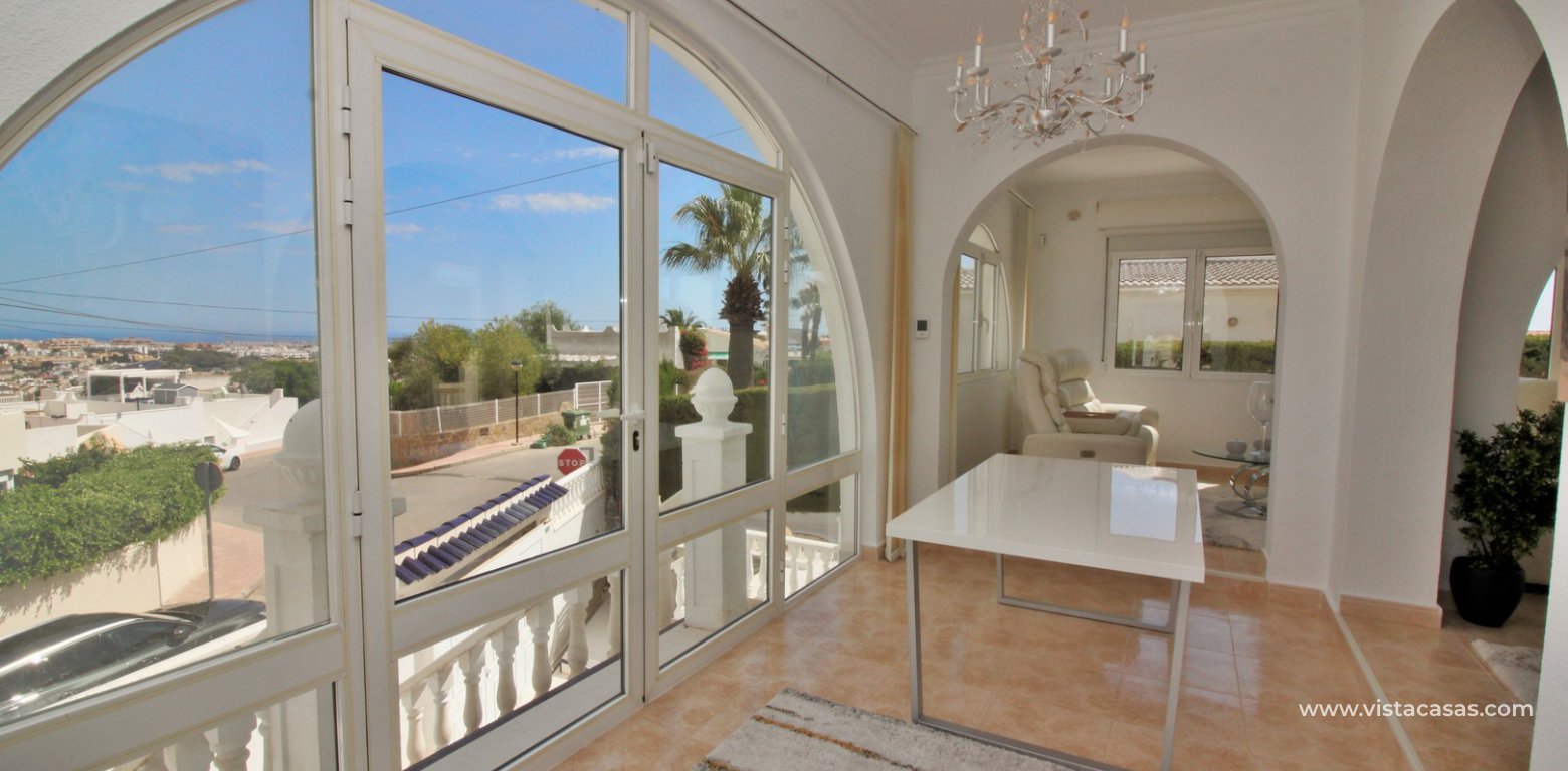 Detached villa with underbuild for sale in Villamartin dining area